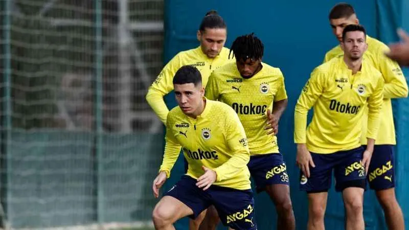 Fenerbahçe, Pendikspor maçı için kampa girdi