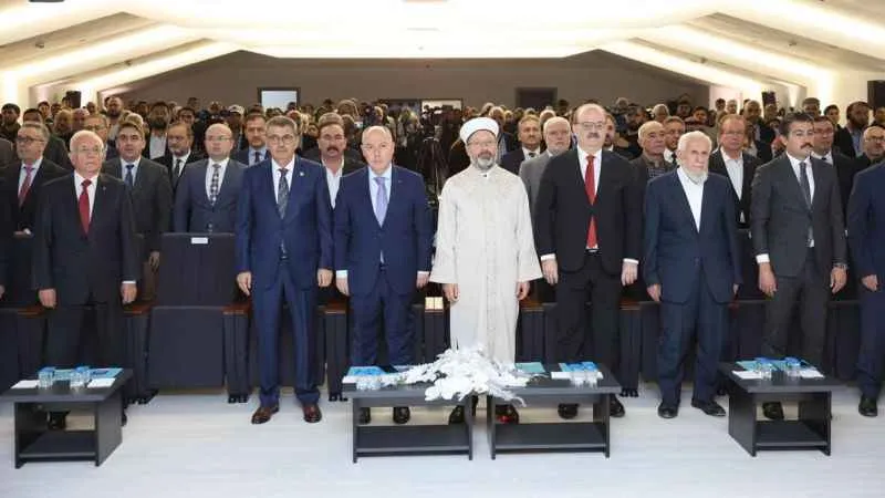 Diyanet İşleri Başkanı Erbaş, Uluslararası Serahsi Sempozyumuna katıldı