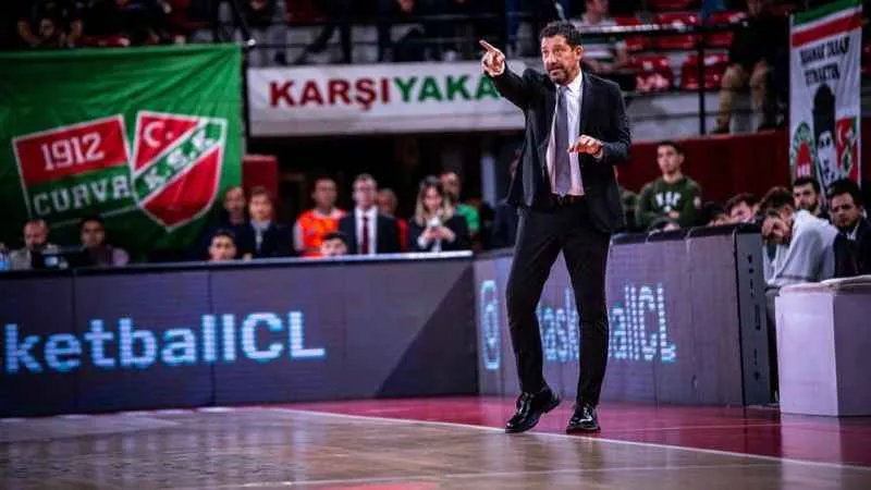 Pınar Karşıyaka deplasmanda üç maçı da kazandı