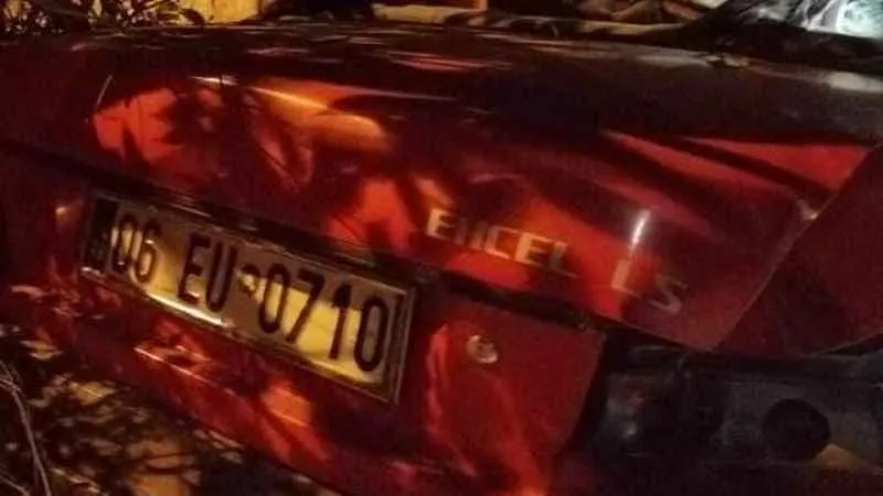 Ankara’da kontrolden çıkan araç boş araziye uçtu: 1 ölü, 2 yaralı