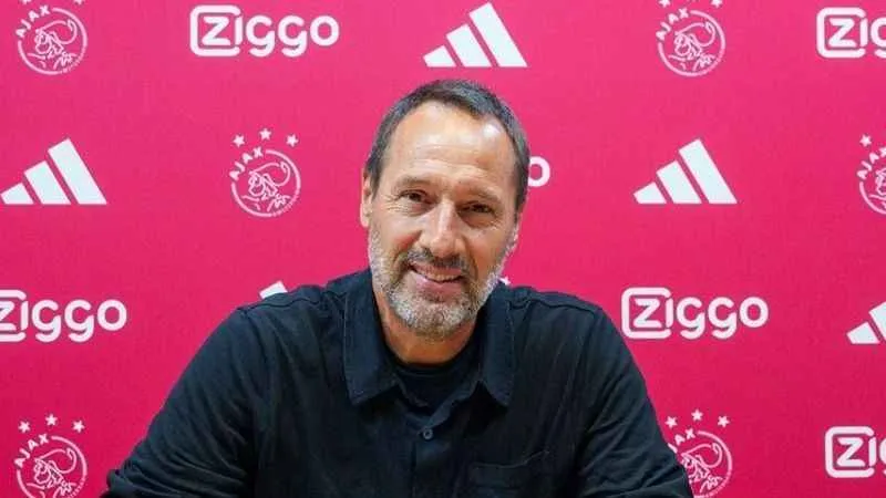 Ajax'ın yeni teknik direktörü John van 't Schip oldu
