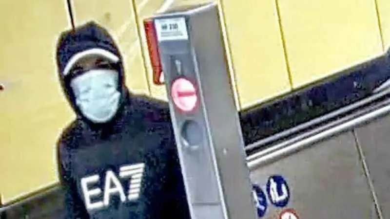 Frankfurt Merkez Metro İstasyonu’nda el bombası bulundu