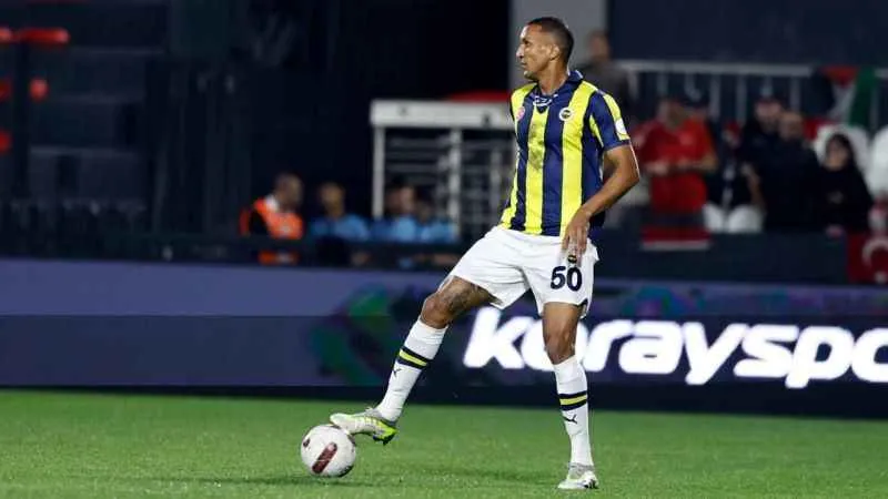 Fenerbahçe’de stoper belirsizliği
