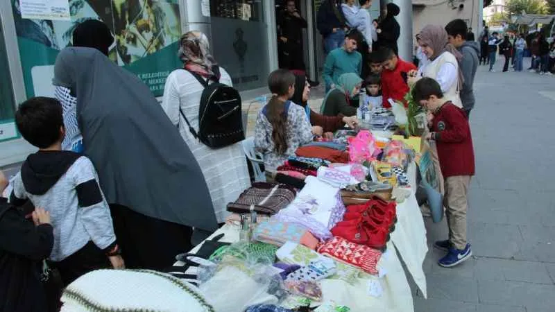 Şırnak'ta Filistin yararına yardım kampanyası başlatıldı