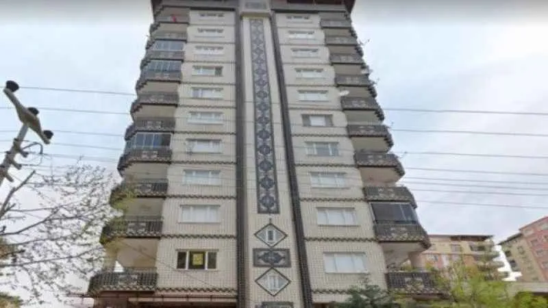 Depremde 49 kişinin öldüğü Emre Apartmanı'yla ilgili çarpıcı detay