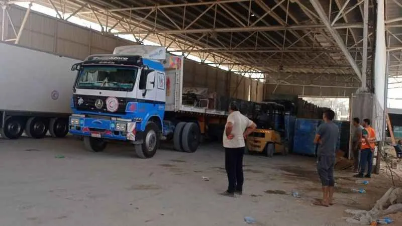 Mısır’dan Gazze’ye 102 yardım tırı geçiş yaptı