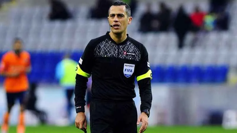 Galatasaray - Kasımpaşa maçının VAR hakemi Alper Ulusoy