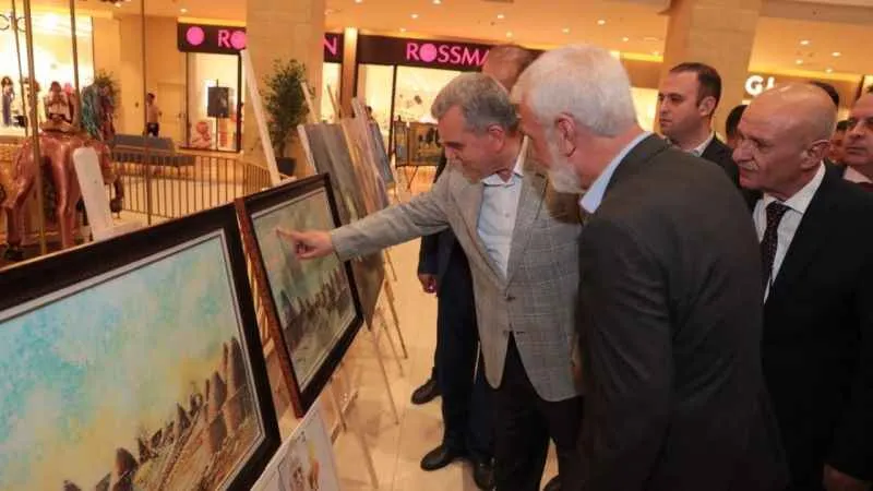 Şanlıurfa Belediye Başkanı Beyazgül'den sergi açılışı