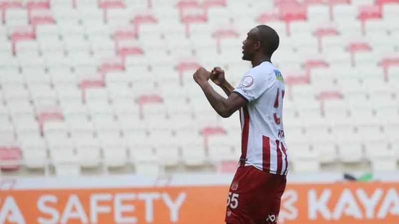 Sivasspor'da Fode Koita golle tanıştı