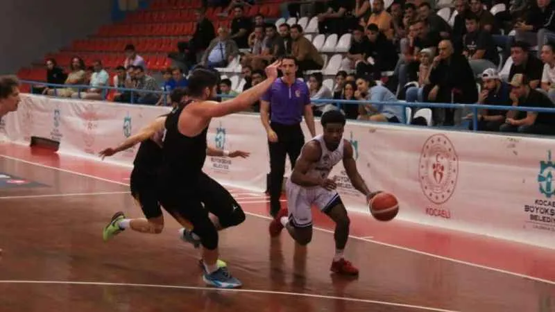Türkiye Basketbol Ligi: Kocaeli BŞB Kağıtspor: 68 - Mersin Büyükşehir: 83