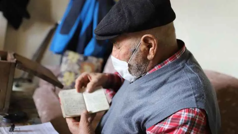 68 yıldan beri köyü ile ilgili günlük tutuyor!