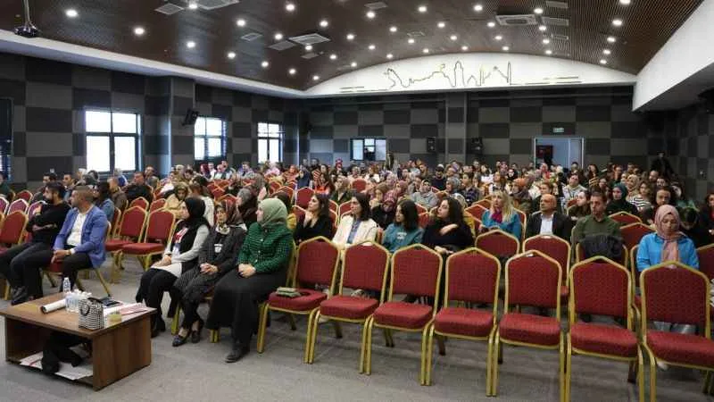 Öğretmenlere, 'Kadına Yönelik Şiddetle Mücadele' semineri verildi