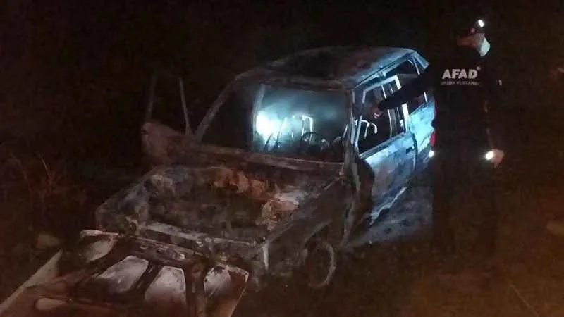 Siirt’te anne ve 5 çocuğu yanan araçta hayatını kaybetti