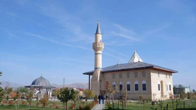 Erzurum'da Alvarlı Efe'ye layık bir mekan yapıldı