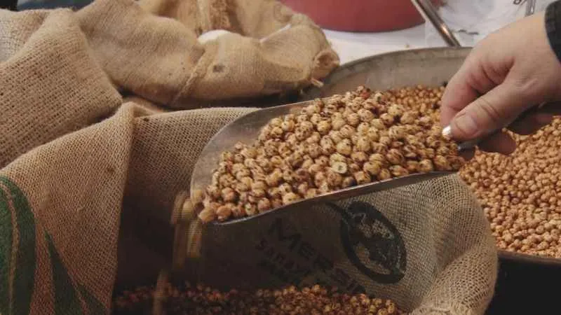 Ankaralılara Çorum'un tanıtımı yapıldı, 1 ton leblebi dağıtıldı