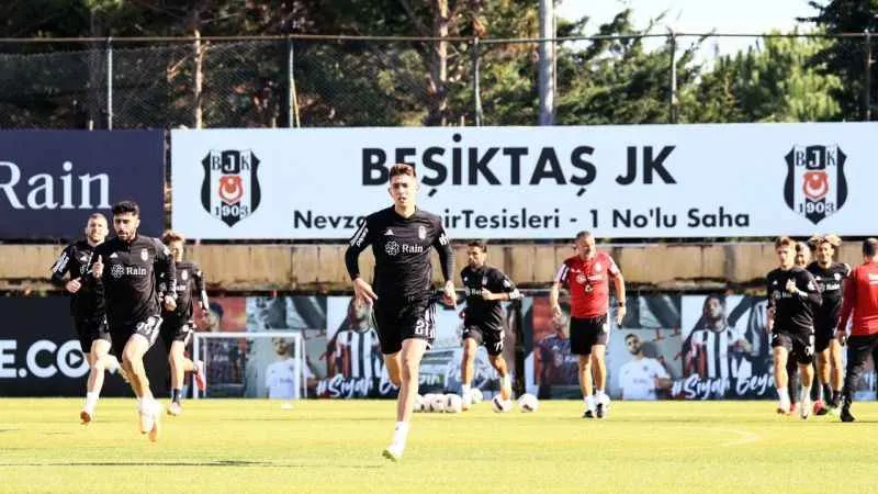 Beşiktaş'ta Başakşehir maçı hazırlıkları başladı