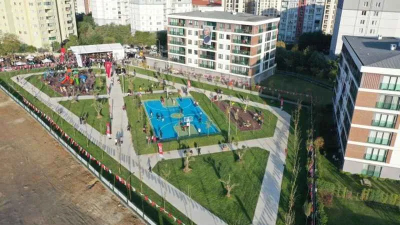 Beylikdüzü’nde 47 saatte tamamlanan park, Guiness rekorlar kitabına girmeyi hedefliyor