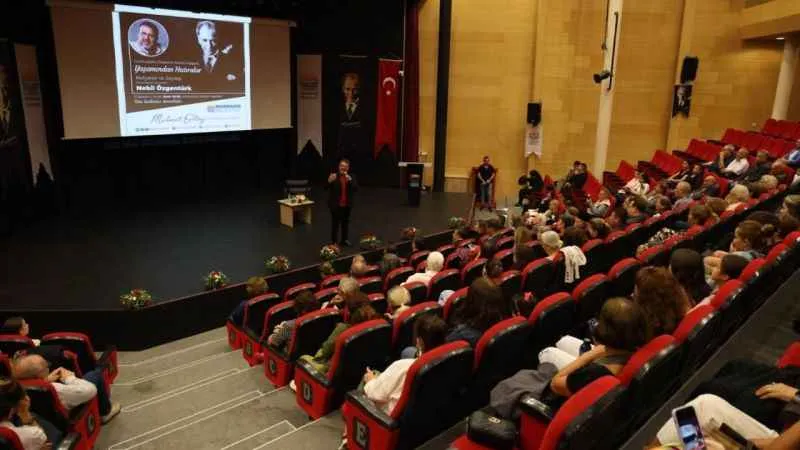 Marmaris'te Nebil Özgentürk Atatürk'ü anlattı