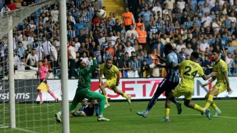 Fenerbahçe, dış sahada gol yememe serisini sürdürdü