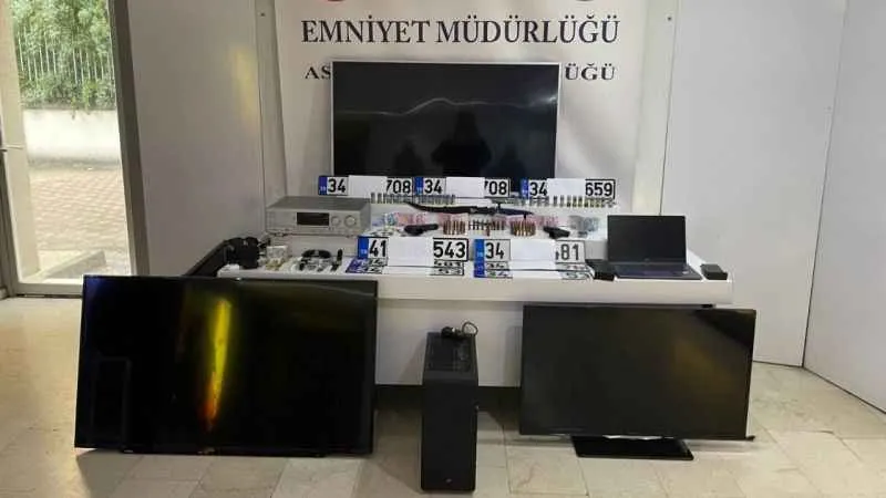 İstanbul’da change araçlarla hırsızlık yapan 7 şahıs yakalandı