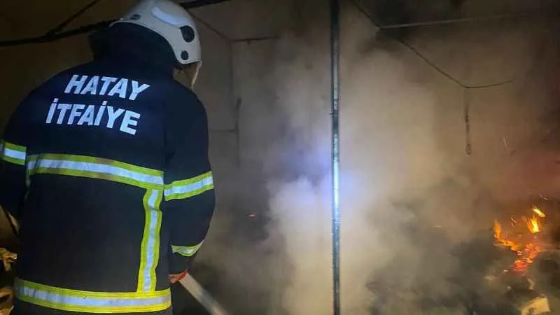 Hatay’da çadır yangını