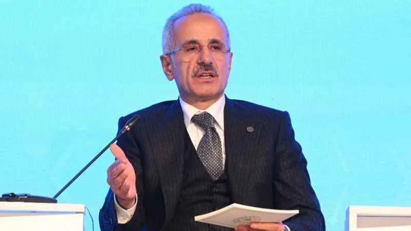Bakan Uraloğlu: "Zengezur Koridoru'nu ulusal ağımıza bağlamak için yeni bir demiryolu inşa edeceğiz"