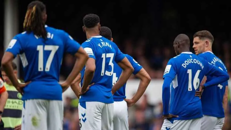 Everton'a 10 puan silme cezası verildi