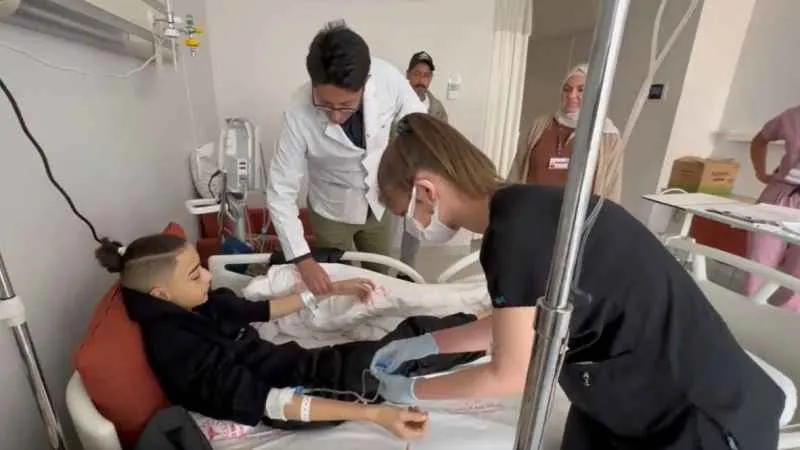 Bakan Koca: “Ülkemize getirilen Gazzeli 27 hastanın tedavileri devam ediyor"