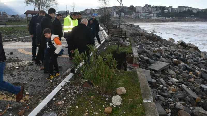 Alaplı Sahil Park’ta büyük hasar meydana geldi
