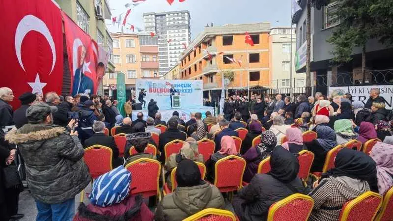 Gaziosmanpaşa'da Şehit Eren Bülbül Gençlik Merkezi hizmete açıldı