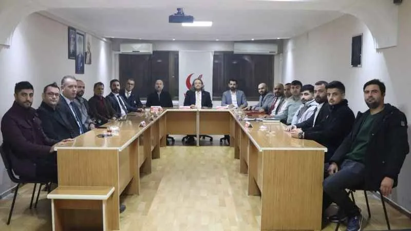 İzmir'de Yeniden Refah Partisi belediye başkan adayları netleşiyor