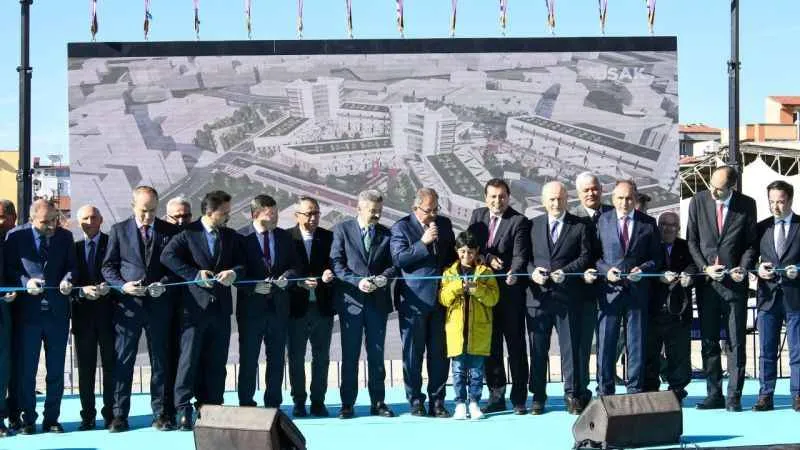 Bakan Özhaseki, Uşak'ta kentsel dönüşümün startını verdi