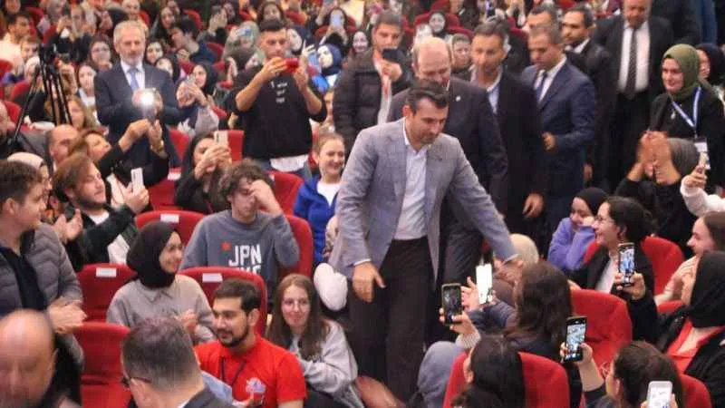 Selçuk Bayraktar: "Bayraktar TB3 2024 yılında göreve başlayacak"