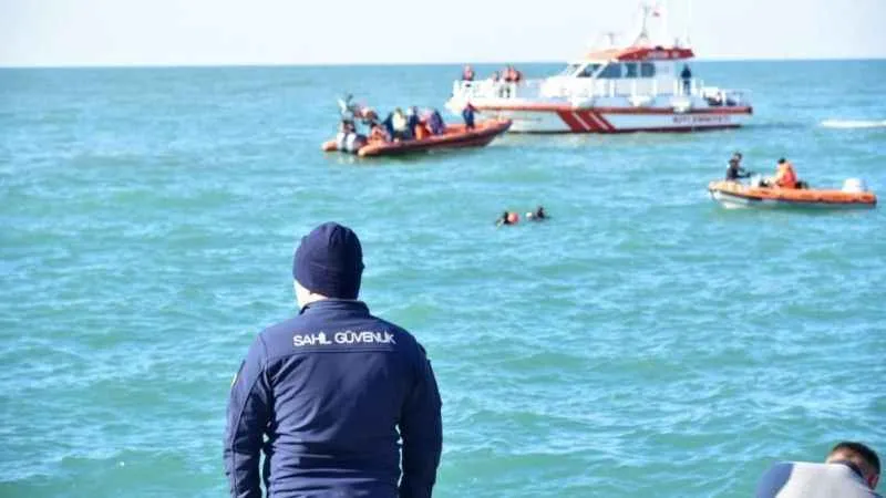 Kayıp 11 mürettebatı arama çalışmaları karadan ve denizden devam edecek