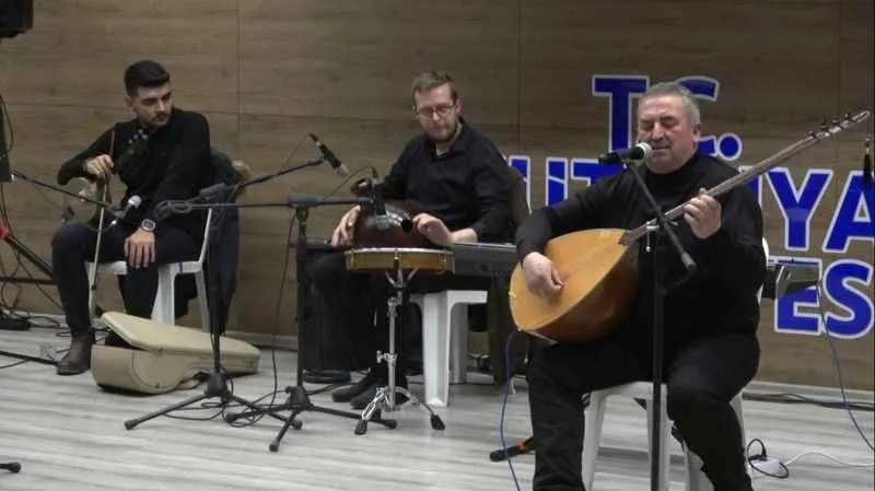 Kütahya'da 'Sonbaharda şiir ve müzik' etkinliği