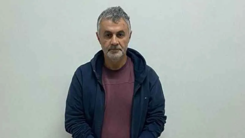 İzmir’de yakalanan FETÖ’nün kilit ismi İstanbul’a getirildi