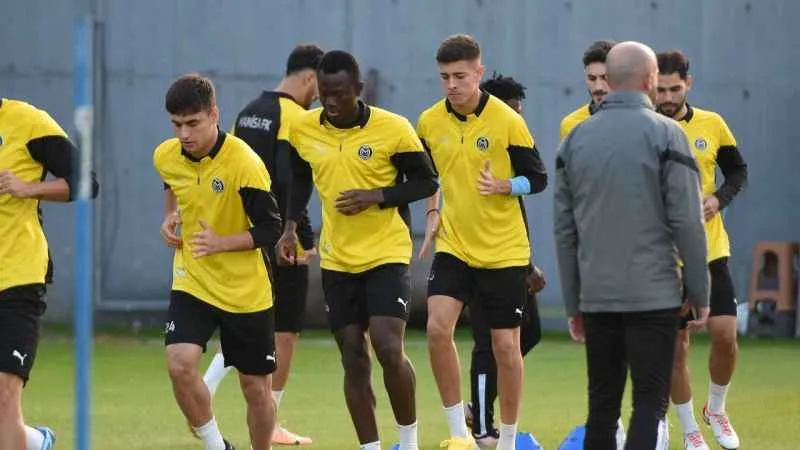 Manisa FK Eyüpspor hazırlıklarına devam ediyor