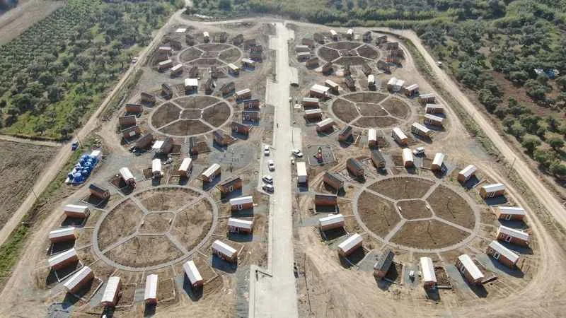 'Örnek Evler', 100 aileye yuva oldu