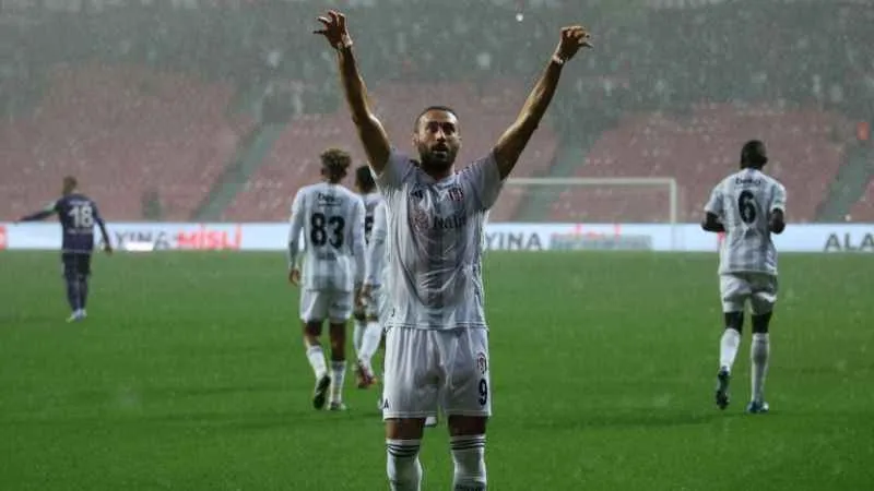 Samsunspor-Beşiktaş karşılaşmasının ilk yarısı berabere bitti