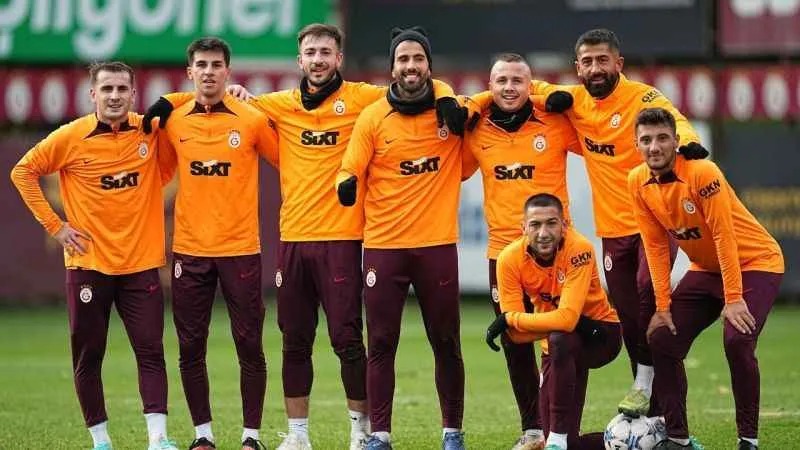  Galatasaray, Manchester United maçı hazırlıklarına başladı