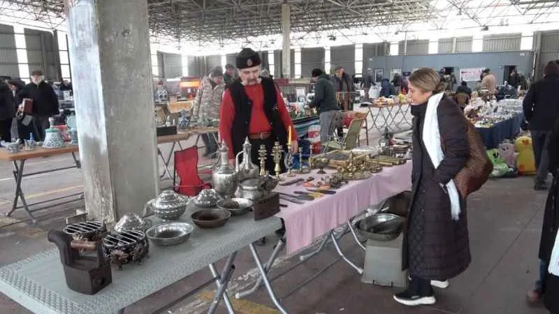 Kütahya'daki antika pazarı nostalji yaşatıyor