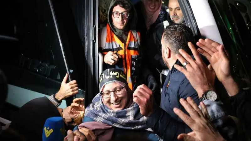 Hamas ile İsrail arasında 4’ncü esir takası tamamlandı