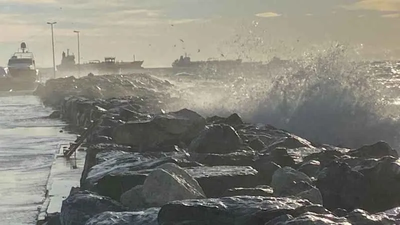 İstanbul'da lodos etkili oluyor