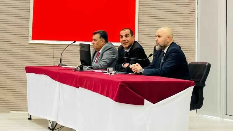 Vali Taşolar ve İl Sağlık Müdürü Dr. Sarıkaya sağlık çalışanlarının sorunlarını dinledi