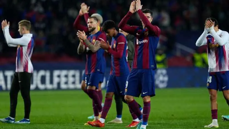 Barcelona, 2 yıl aradan sonra son 16’da