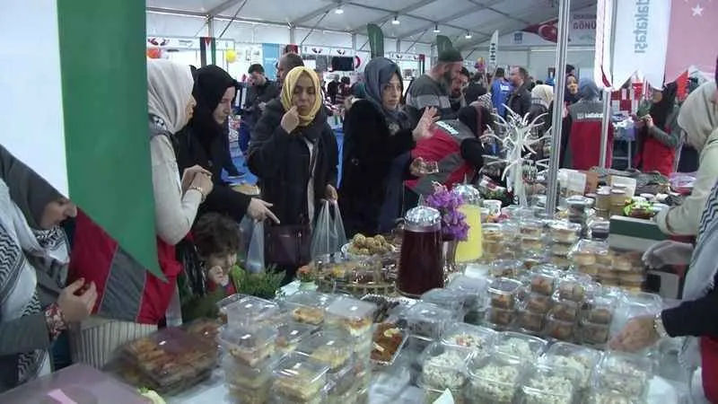 Üsküdar’da, Gazze’ye yardım için kampanya düzenlendi