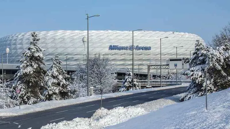 Bundesliga'da Bayern Münih - Union Berlin maçına kar engeli