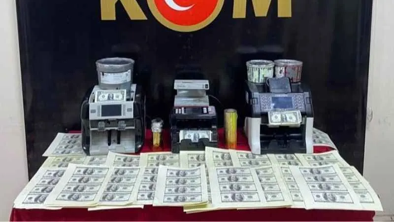 Gaziantep'te sahte 192 adet 100 dolar ile 900 adet 1 dolar ele geçirildi