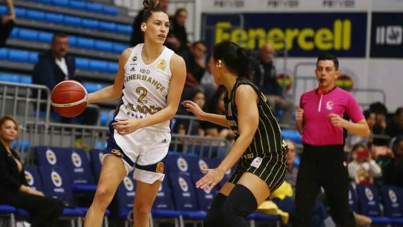 Kadınlar Basketbol Süper Ligi: Fenerbahçe: 111 - Çankaya Üniversitesi: 79