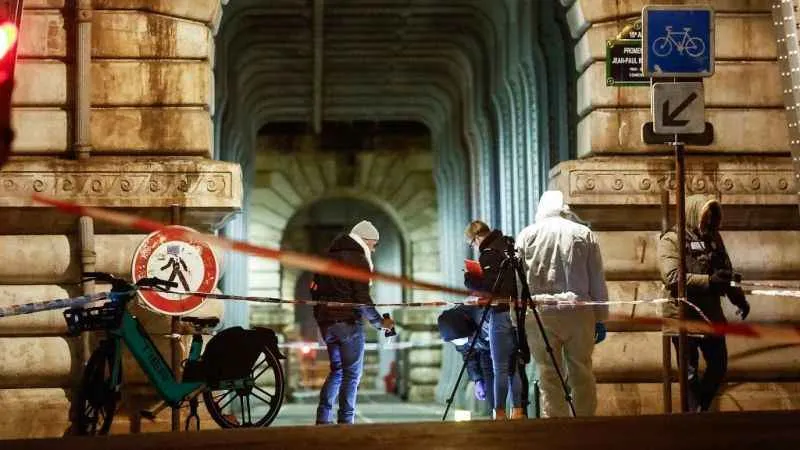 Fransa’da bıçaklı saldırı: 1 ölü